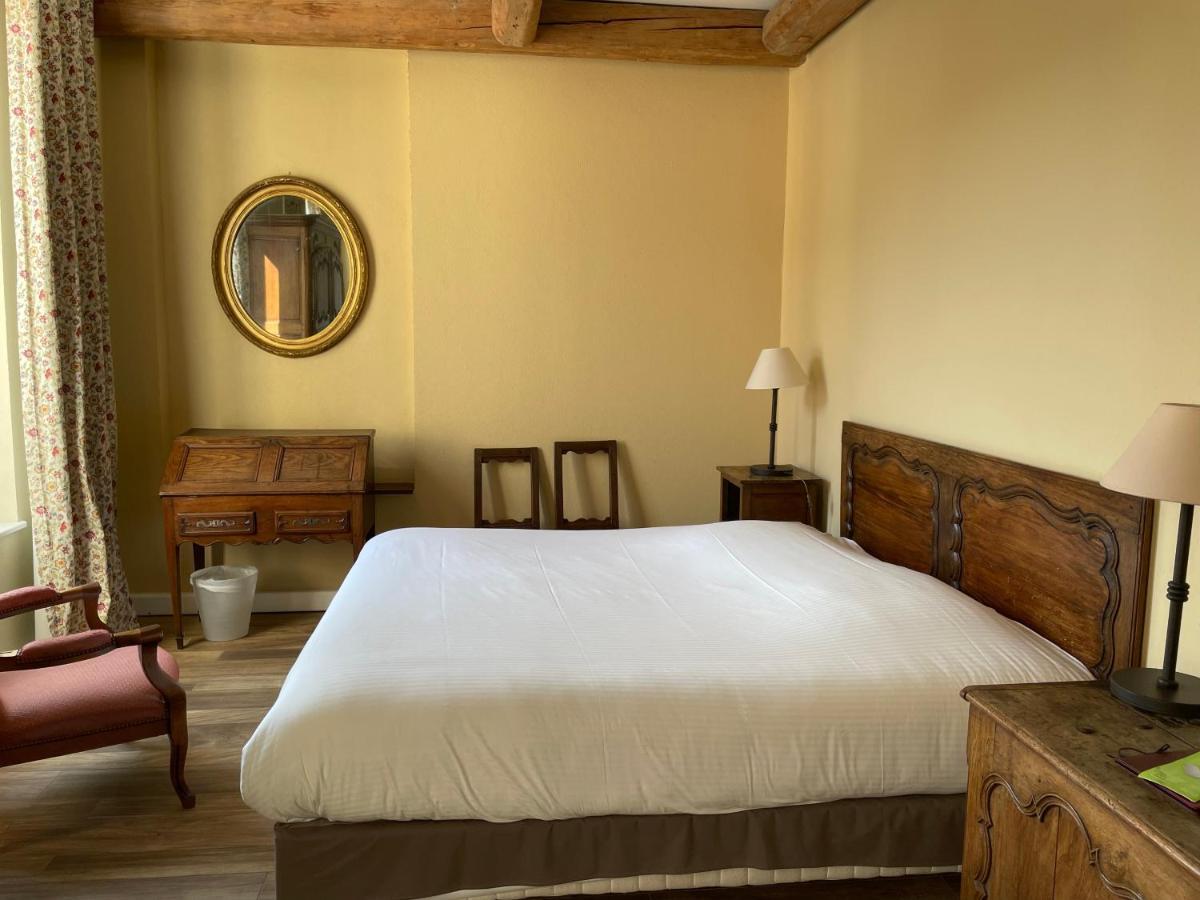 Hotel Du Theatre Centre Historique Parking Souterrain Gratuit 3*