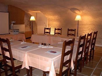 Du Theatre Centre Historique Parking Souterrain Gratuit