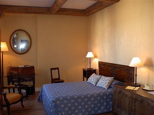 Du Théâtre Centre Historique Parking Gratuit 3*